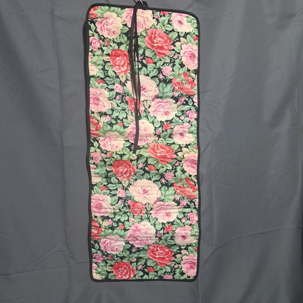 Diane Von Furstenberg Floral Hanging Travel Makeup Bag Folds‎ Ties Zippered